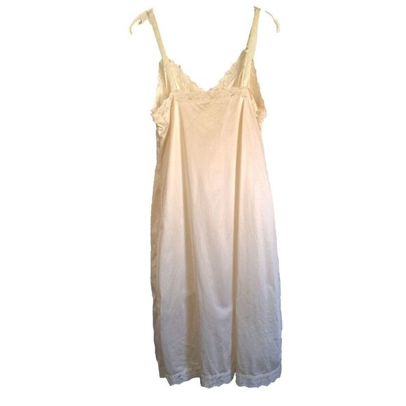 Vintage Bradley Women's Beige Nylon Slip Dress Adjustable Straps ILGWU - Picture 3 of 5